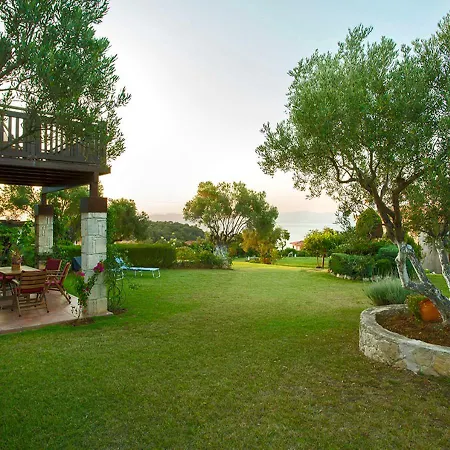 Rastoni Fabienne Shared Pool Maisonette, *