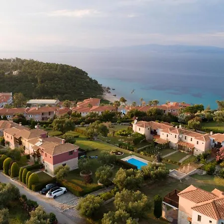 Villa Rastoni Fabienne Shared Pool Maisonette, Afytos