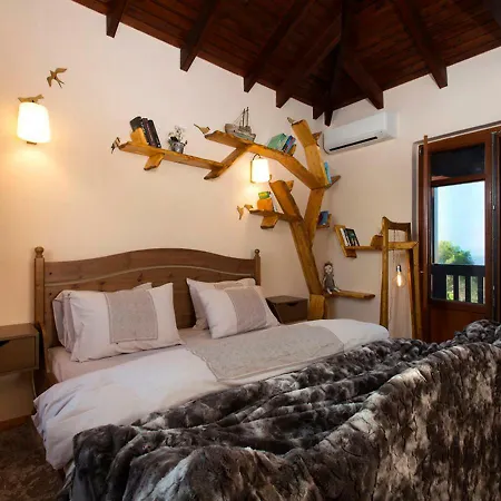 Villa Rastoni Fabienne Shared Pool Maisonette, Afytos