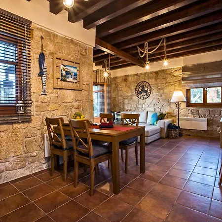 Rastoni Fabienne Shared Pool Maisonette, * アフィトス