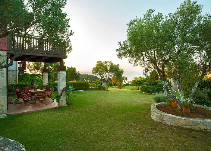 Rastoni Fabienne Shared Pool Maisonette, *